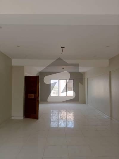 شہباز کمرشل ایریا ڈی ایچ اے فیز 6,ڈی ایچ اے ڈیفینس,کراچی میں 1 کمرے کا 5 مرلہ دفتر 1.2 لاکھ میں کرایہ پر دستیاب ہے۔