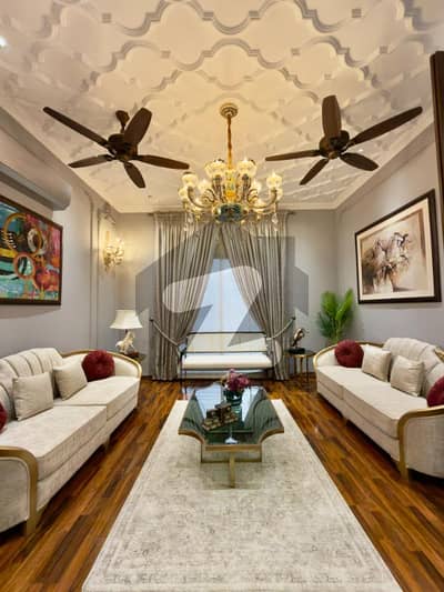 ڈی ایچ اے 9 ٹاؤن ڈیفنس (ڈی ایچ اے),لاہور میں 3 کمروں کا 5 مرلہ مکان 1.4 لاکھ میں کرایہ پر دستیاب ہے۔