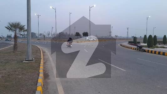 H One Kanal plot for sale All Paid Possession plot 120F Rod ki Back