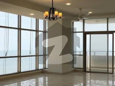 Prime Location 1634 Square Feet Flat In Emaar Reef Towers Is Available For sale