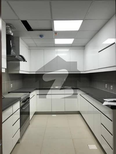 Prime Location 1204 Square Feet Flat For sale In The Perfect Location Of Emaar Reef Towers