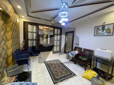 بحریہ آرچرڈ فیز 2 بحریہ آرچرڈ,لاہور میں 5 کمروں کا 8 مرلہ مکان 2.05 کروڑ میں برائے فروخت۔