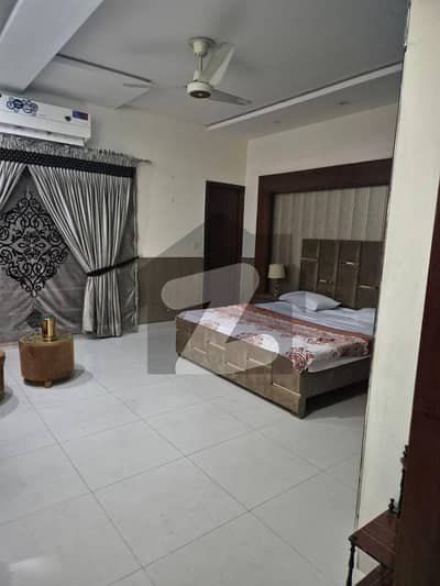 بحریہ ٹاؤن عثمان بلاک بحریہ ٹاؤن سیکٹر B,بحریہ ٹاؤن,لاہور میں 3 کمروں کا 8 مرلہ مکان 2.0 لاکھ میں کرایہ پر دستیاب ہے۔