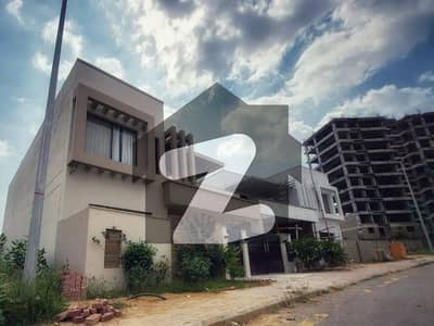 بحریہ ٹاؤن - پریسنٹ 1 بحریہ ٹاؤن کراچی,کراچی میں 3 کمروں کا 11 مرلہ مکان 3.2 کروڑ میں برائے فروخت۔