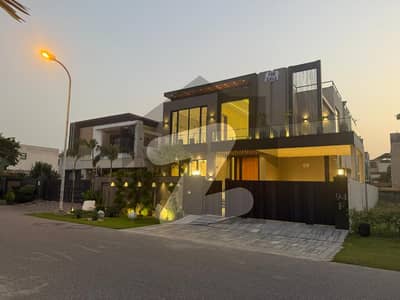 ڈی ایچ اے فیز 6 ڈیفنس (ڈی ایچ اے),لاہور میں 6 کمروں کا 1 کنال مکان 19.0 کروڑ میں برائے فروخت۔