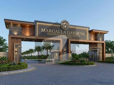 Main Boulevard Pair Plot For Sale