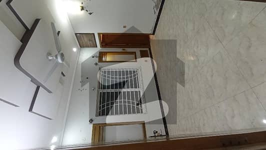 جی ۔ 13/4 جی ۔ 13,اسلام آباد میں 4 کمروں کا 4 مرلہ مکان 3.45 کروڑ میں برائے فروخت۔