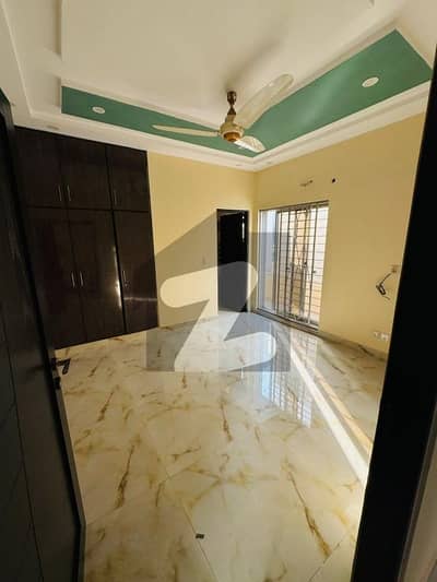 ڈی ایچ اے فیز 6 ڈیفنس (ڈی ایچ اے),لاہور میں 4 کمروں کا 7 مرلہ مکان 1.5 لاکھ میں کرایہ پر دستیاب ہے۔ ڈی ایچ اے فیز 6 ڈیفنس (ڈی ایچ اے),لاہور میں 4 کمروں کا 7 مرلہ مکان 1.5 لاکھ میں کرایہ پر دستیاب ہے۔