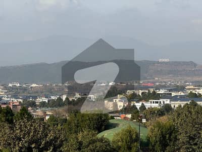 5 Marla plot available for sale on prime location in reasonable price