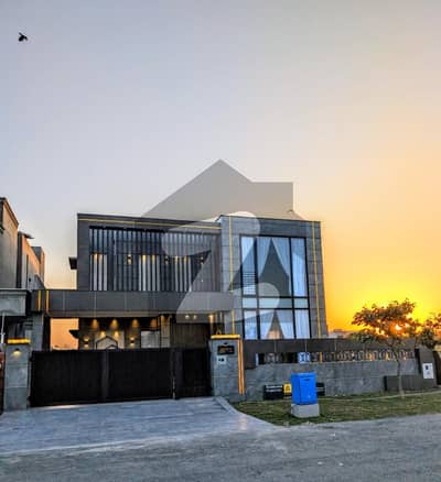 1 KANAL BRAND NEW LUXURY HOUSE FOR SALE