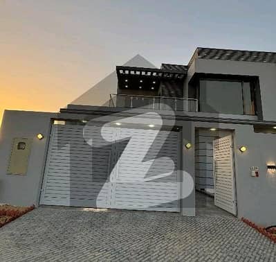 بحریہ ٹاؤن کراچی کراچی میں 6 کمروں کا 1 کنال مکان 5.8 کروڑ میں برائے فروخت۔