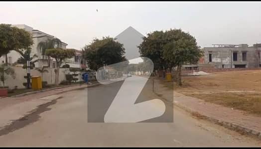 10 Marla Solid Lane Plot Sector F-3 Phase 8