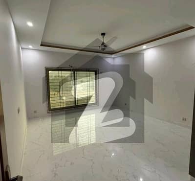 بحریہ ٹاؤن - پریسنٹ 1 بحریہ ٹاؤن کراچی,کراچی میں 4 کمروں کا 11 مرلہ مکان 3.2 کروڑ میں برائے فروخت۔