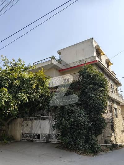 Corner House For Sale I-10/2