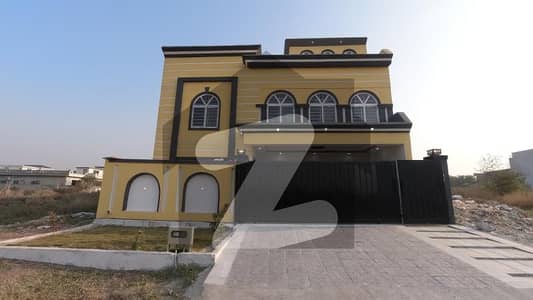 ای ۔ 16/3 ای ۔ 16,اسلام آباد میں 6 کمروں کا 10 مرلہ مکان 3.0 کروڑ میں برائے فروخت۔