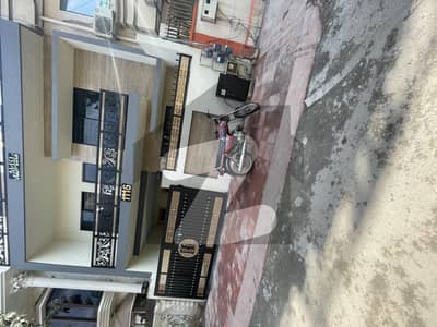 جی ۔ 11/2 جی ۔ 11,اسلام آباد میں 4 کمروں کا 5 مرلہ مکان 4.7 کروڑ میں برائے فروخت۔