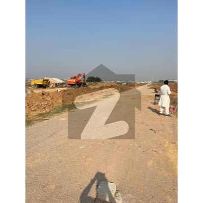 آئی۔12/4 آئی ۔ 12,اسلام آباد میں 8 مرلہ رہائشی پلاٹ 1.7 کروڑ میں برائے فروخت۔