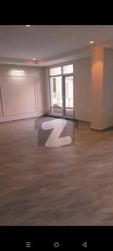 ڈیفینس رایا ڈی ایچ اے ڈیفینس,لاہور میں 3 کمروں کا 12 مرلہ فلیٹ 9.25 کروڑ میں برائے فروخت۔