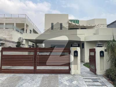 Defence 1 Kanal slightly Used Owner Build Bungalow Very Well Maintained ideal Location