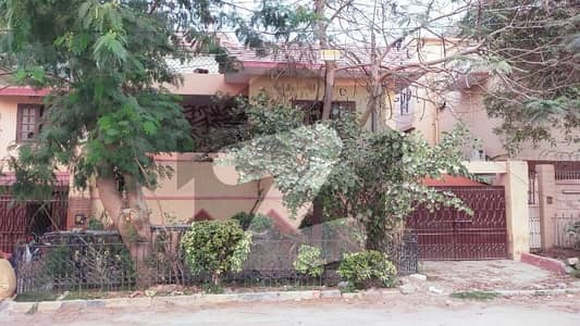 House Of 400 Square Yards In Gulshan-e-Iqbal - Block 10-A For rent