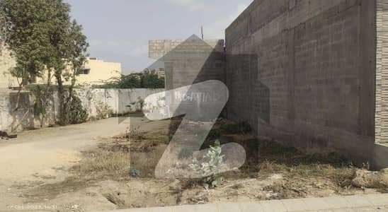 Plot for Sale Gulshan Dad Raheem Society