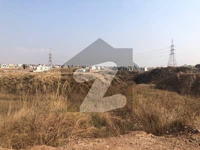 عمارکینیان ویوز اسلام آباد میں 10 مرلہ رہائشی پلاٹ 1.65 کروڑ میں برائے فروخت۔