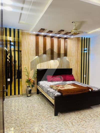 بحریہ ٹاؤن ۔ بلاک ڈی ڈی بحریہ ٹاؤن سیکٹرڈی,بحریہ ٹاؤن,لاہور میں 5 کمروں کا 10 مرلہ مکان 2.25 لاکھ میں کرایہ پر دستیاب ہے۔