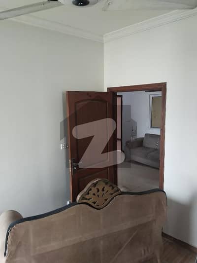 جی ۔ 15 اسلام آباد میں 2 کمروں کا 3 مرلہ فلیٹ 35.0 ہزار میں کرایہ پر دستیاب ہے۔