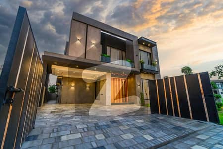 ڈی ایچ اے فیز 7 ڈیفنس (ڈی ایچ اے),لاہور میں 4 کمروں کا 10 مرلہ مکان 4.35 کروڑ میں برائے فروخت۔