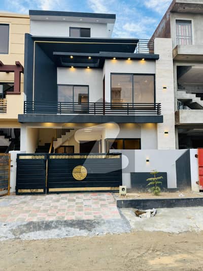 5marla Brand New House available for Rent in B-17, Multi Gardens, Islamabad