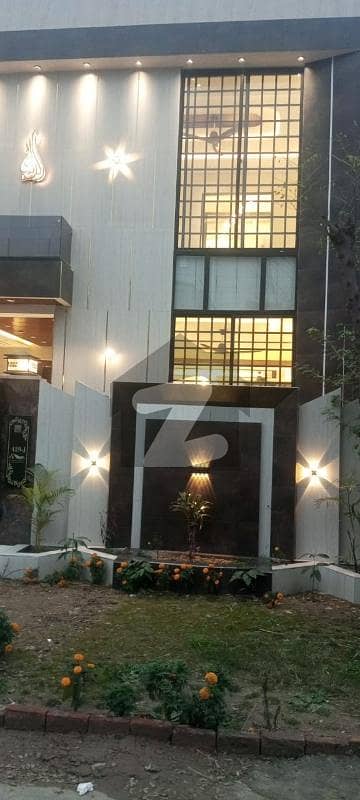 ایل ڈی اے ایوینیو ۔ بلاک جے ایل ڈی اے ایوینیو,لاہور میں 5 کمروں کا 10 مرلہ مکان 4.25 کروڑ میں برائے فروخت۔