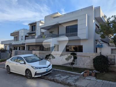One Kanal Double Unit House for Sale DHA Phase 2, Sector C (C-40) Demand: PKR 12 Crore Location: DHA Phase 2 Islamabad Sector C (Prime Elevated Location)