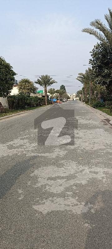 2 Kanal plot available for sale in Ibrahim Villas East Canal Road fsd.
