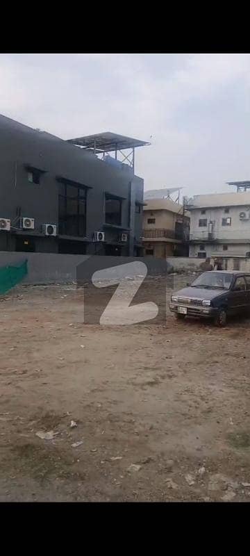 بحریہ ٹاؤن فیز 4 بحریہ ٹاؤن راولپنڈی,راولپنڈی میں 1 کنال رہائشی پلاٹ 7.0 کروڑ میں برائے فروخت۔