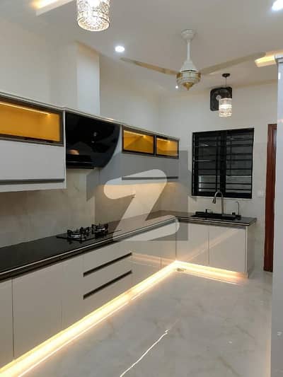 جی ۔ 13 اسلام آباد میں 6 کمروں کا 10 مرلہ مکان 2.4 لاکھ میں کرایہ پر دستیاب ہے۔