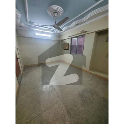 Gulshan e Iqbal block 5 Flat for sale 2 bed Drawing Dining and study room west open corner flat