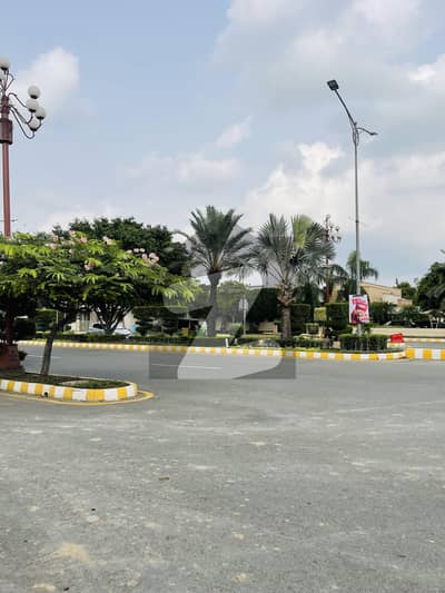 8 Marla Hot Location Plot For Sale In Dream Gardens Phase 1 Lahore