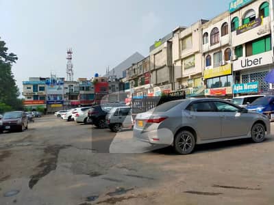 ایف ۔ 10 مرکز ایف ۔ 10,اسلام آباد میں 9 مرلہ عمارت 22.5 کروڑ میں برائے فروخت۔