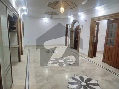 3600 sq ft ground floor office available for rent VIP location of shahraeqaideen pechs block 2.
