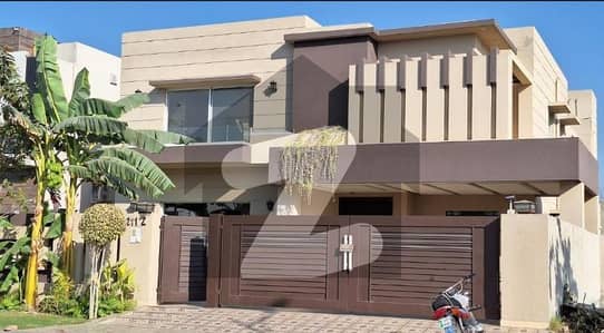 1 KANAL BUNGALOW IS AVAILABLE FOR SALE IN PHASE 7 BLOCK Z.
