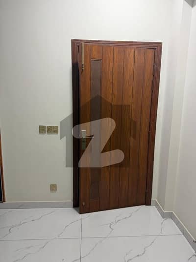 1 KANAL BRAND NEW TYPE UPPER PORTION AVAILABLE FOR RENT AT NASHEMAN IQBAL PHASE 1