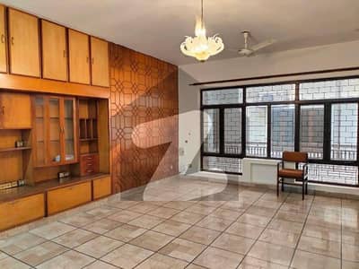 Beautiful Upper Portion For Rent