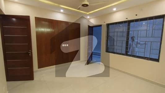 ای ۔ 11 اسلام آباد میں 3 کمروں کا 1 کنال زیریں پورشن 1.3 لاکھ میں کرایہ پر دستیاب ہے۔