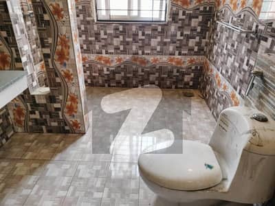 ڈی ایچ اے فیز 2 ڈیفنس (ڈی ایچ اے),لاہور میں 6 کمروں کا 1 کنال مکان 7.25 کروڑ میں برائے فروخت۔ ڈی ایچ اے فیز 2 ڈیفنس (ڈی ایچ اے),لاہور میں 6 کمروں کا 1 کنال مکان 7.25 کروڑ میں برائے فروخت۔