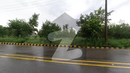 انجینئرز کوپ ہاؤسنگ ۔ بلاک ایم انجنیئرز کوآپریٹو ہاؤسنگ,ڈی ۔ 18,اسلام آباد میں 10 مرلہ رہائشی پلاٹ 75.0 لاکھ میں برائے فروخت۔