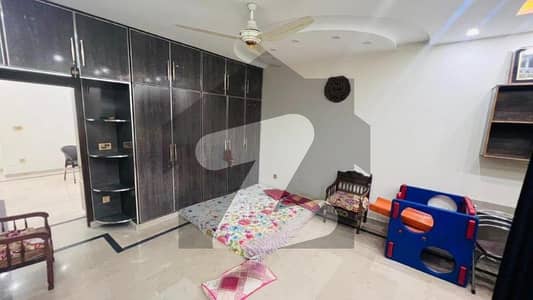 10 Marla beautiful portion available for rent