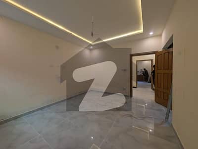 ایف ۔ 10 اسلام آباد میں 6 کمروں کا 1 کنال مکان 4.25 لاکھ میں کرایہ پر دستیاب ہے۔