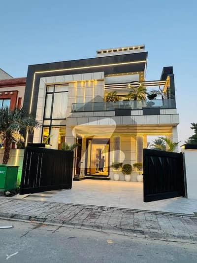 ٹاپ سٹی 1 اسلام آباد میں 6 کمروں کا 10 مرلہ مکان 3.98 کروڑ میں برائے فروخت۔