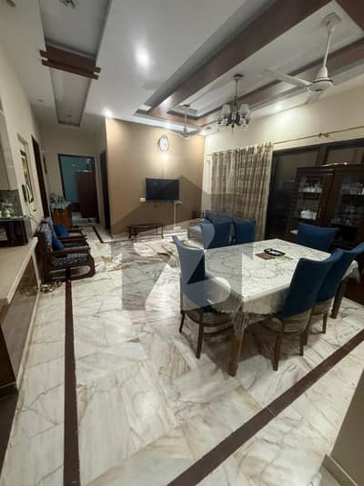 پیلی بھیت کوآپریٹو ہاؤسنگ سوسائٹی سکیم 33 - سیکٹر 18-اے,سکیم 33,کراچی میں 6 کمروں کا 10 مرلہ مکان 5.0 کروڑ میں برائے فروخت۔