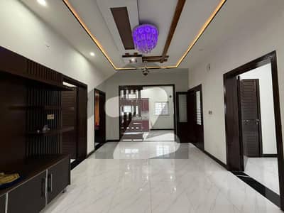 بحریہ ٹاؤن - اوورسیزبی بحریہ ٹاؤن اوورسیز انکلیو,بحریہ ٹاؤن,لاہور میں 3 کمروں کا 10 مرلہ بالائی پورشن 70.0 ہزار میں کرایہ پر دستیاب ہے۔